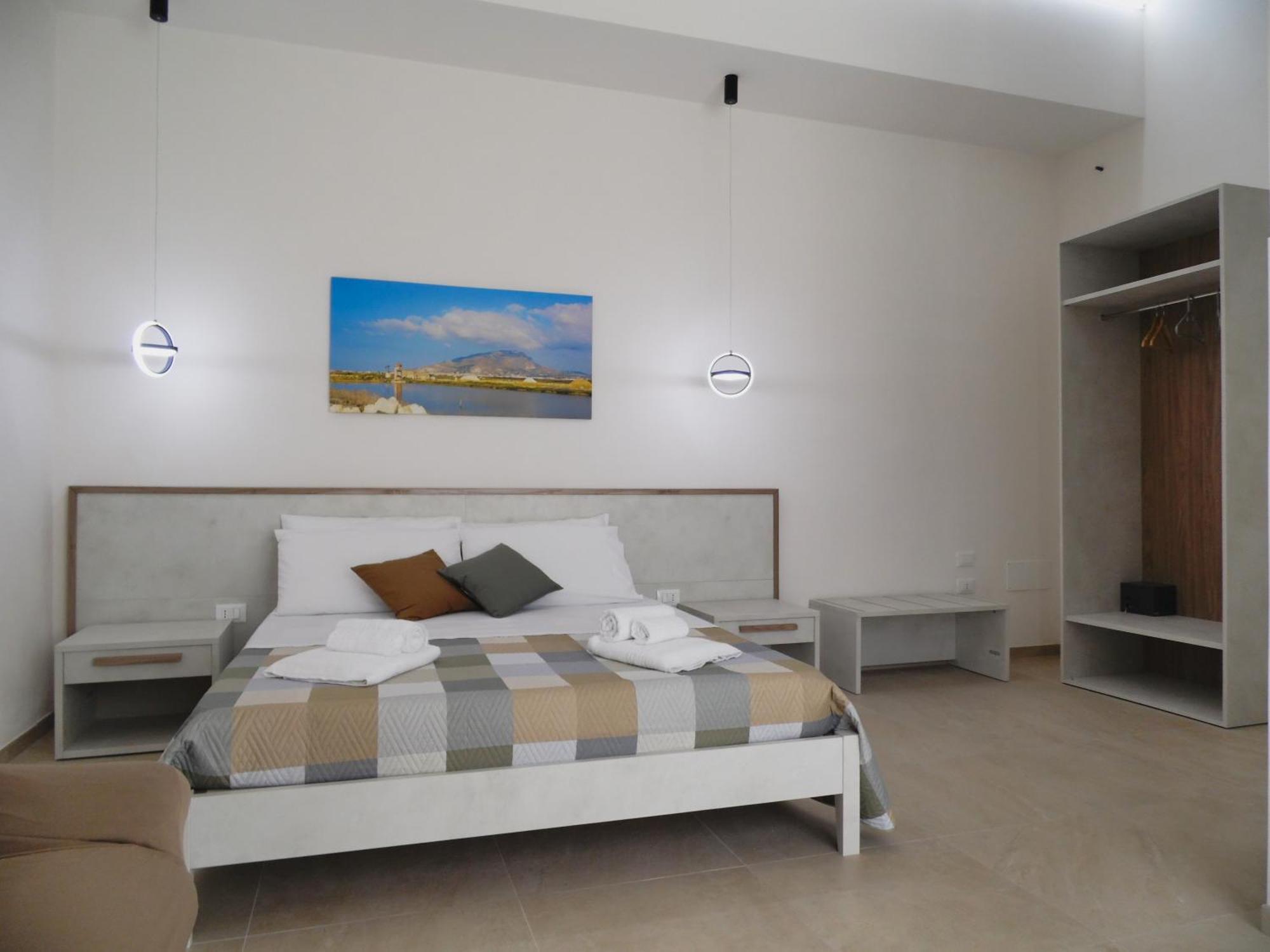 Riflessi Dello Stagnone Bed & Breakfast *